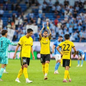 严益唯：中超掀起读秒狂潮 争冠拼人保级拼命