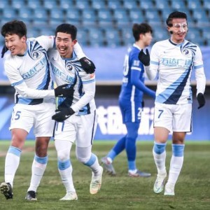 开云体育-【中超】赵健博破门马尔康2分钟2球 大连人1比2三镇