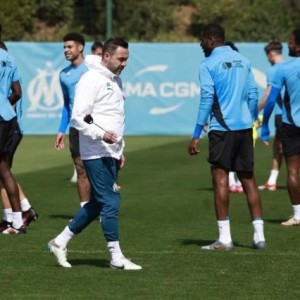 教练球员双向罢训！德泽尔比在马赛还能继续混吗？